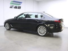 BMW 5 Series Facelift 2 530Li Exclusive Luxury Package - фото 6