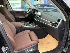 BMW X7 xDrive40i Leading Luxury Package - фото 10
