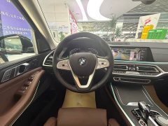 BMW X7 xDrive40i Leading Luxury Package - фото 14