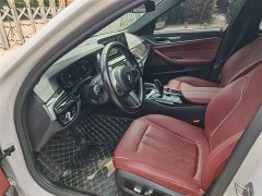 BMW 5 Series 530Li Leading M Sports Package - фото 11