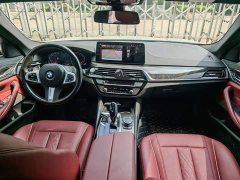 BMW 5 Series 530Li Leading M Sports Package - фото 6