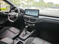Lynk & Co Focus Hatchback EcoBoost 180 Automatic ST Line - фото 11