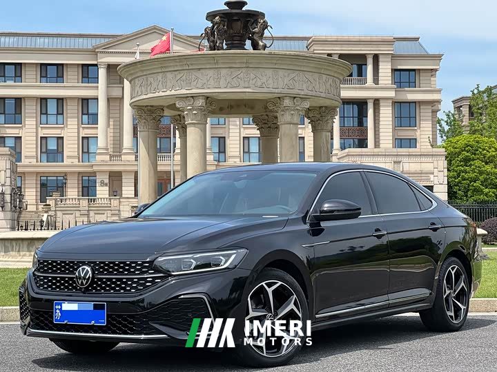 Volkswagen Passat facelift 330TSI Starry Sky Deluxe Edition