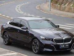 BMW 5 Series 530Li Leading M Sports Package - фото 3