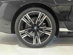 BMW i7 2023 xDrive60L M Sports Package - фото 7