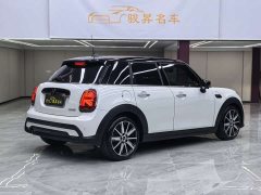 MINI facelift 1.5T COOPER Artist five-door version - фото 4
