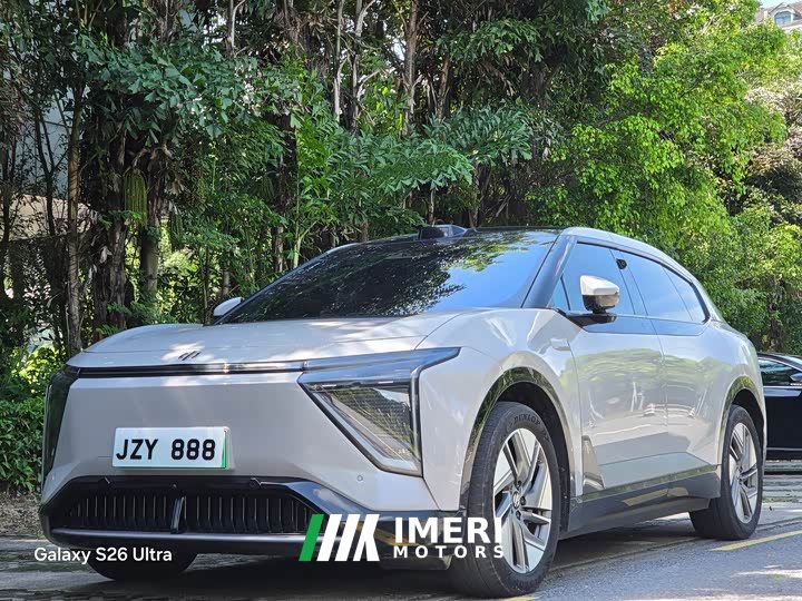 Lynk & Co Gaohe HiPhi Y 810km long range version - автомобиль из Китая