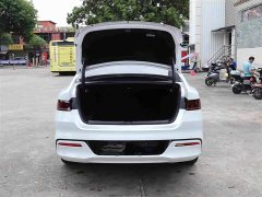 BYD Qin PLUS Honor Edition DM-i 55KM Transcendent Type - фото 15