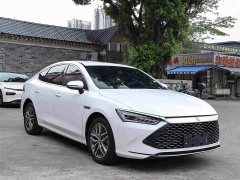 BYD Qin PLUS Honor Edition DM-i 55KM Transcendent Type - фото 3