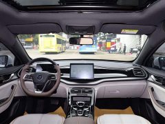 BYD Qin PLUS Honor Edition DM-i 55KM Transcendent Type - фото 5