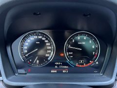 BMW X1 2021 facelift sDrive25Li leading - фото 12