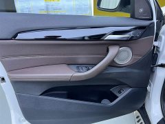 BMW X1 2021 facelift sDrive25Li leading - фото 16