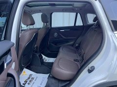 BMW X1 2021 facelift sDrive25Li leading - фото 8