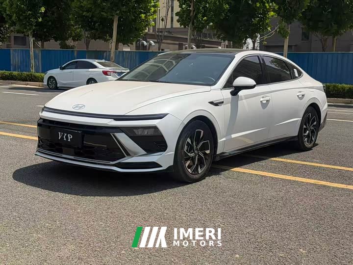 Lynk & Co Sonata 1.5T Pro - автомобиль из Китая
