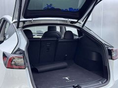 Tesla Model Y rear-wheel drive version - фото 16