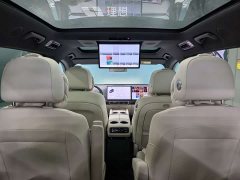 Li Auto Ideal L8 Ultra smart refresh version - фото 8