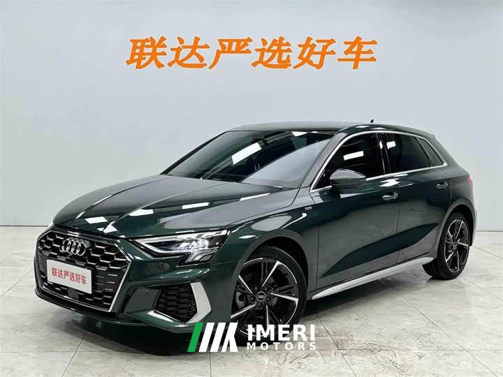 Audi A3 2022 Sportback 35 TFSI stylish and sporty - автомобиль из Китая