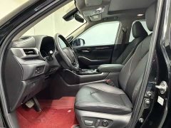 Toyota Highlander 2.5L intelligent electric hybrid dual-engine four-wheel drive premium version 7 seats - фото 5