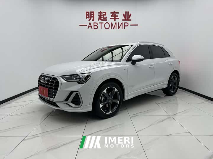 Audi Q3 35 TFSI Fashionable and Dynamic - автомобиль из Китая