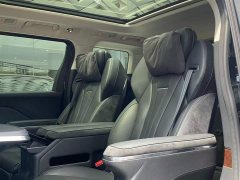 Hongqi HQ9 PHEV 2.0T four-wheel drive luxury version - фото 8