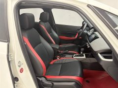 Lynk & Co LIFE 1.5L CVT CRO-S Fun Edition - фото 16