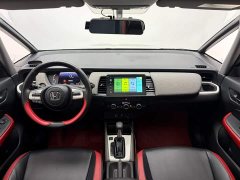 Lynk & Co LIFE 1.5L CVT CRO-S Fun Edition - фото 18