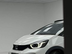 Lynk & Co LIFE 1.5L CVT CRO-S Fun Edition - фото 3