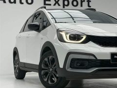Lynk & Co LIFE 1.5L CVT CRO-S Fun Edition - фото 4