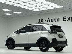 Lynk & Co LIFE 1.5L CVT CRO-S Fun Edition - фото 9