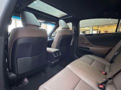Lexus ES 2023 200 Deluxe Edition - фото 13