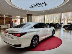 Lexus ES 2023 200 Deluxe Edition - фото 5