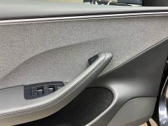 Tesla Model 3 2025 facelift rear-wheel drive version - фото 10