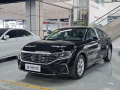 Volkswagen Passat Plug-in Hybrid 430PHEV Hybrid Business Edition - фото 1