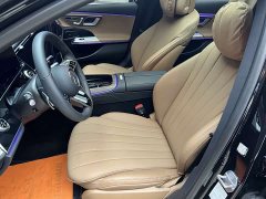 Mercedes-Benz E-Class New Energy 2024 E 350 e L plug-in hybrid sedan - фото 9