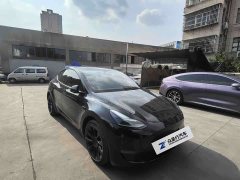 Tesla Model Y standard range rear-wheel drive version - фото 2