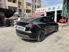Tesla Model Y standard range rear-wheel drive version - фото 7