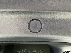 Tesla Model Y rear-wheel drive version - фото 17