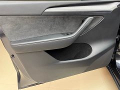 Tesla Model Y rear-wheel drive version - фото 8