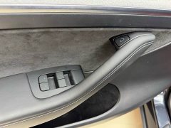 Tesla Model Y rear-wheel drive version - фото 9