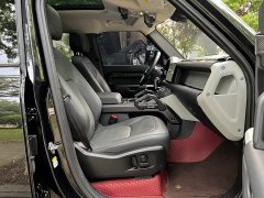 Land Rover Defender 110 3.0T P400 XS - фото 10