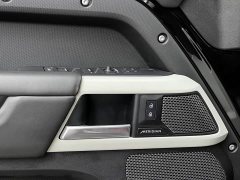 Land Rover Defender 110 3.0T P400 XS - фото 15