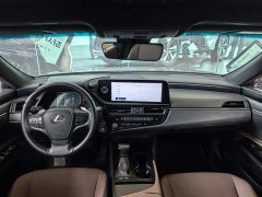 Lexus ES 2022 200 Excellence Edition - фото 5