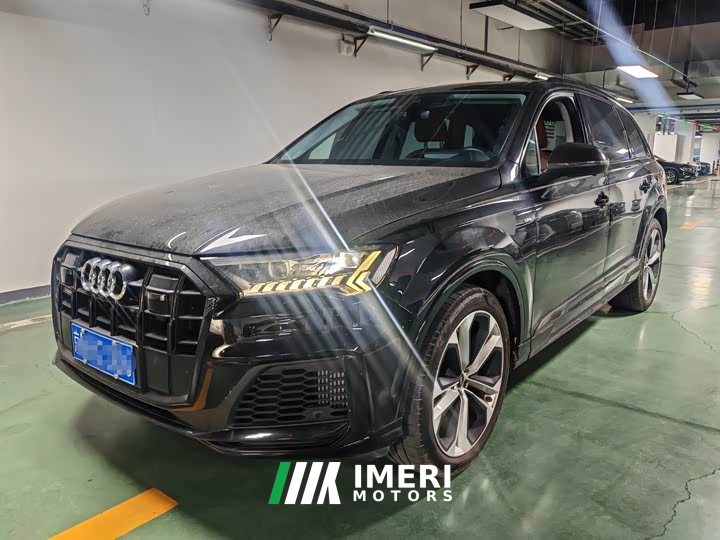 Audi Q7 55 TFSI quattro S premium - автомобиль из Китая