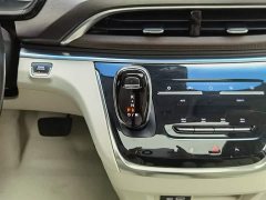 Buick GL8 Land Business Class 652T Luxury - фото 13