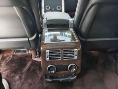 Land Rover Range Rover 2021 3.0 L6 Legend Extended Classic Edition - фото 14