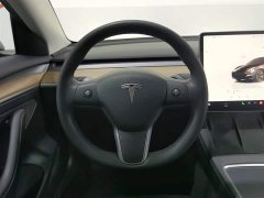 Tesla Model 3 2022 rear-wheel drive version - фото 11