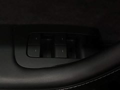 Tesla Model 3 2022 rear-wheel drive version - фото 9