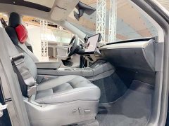 Tesla Model Y long-range all-wheel drive version 3D7 - фото 13