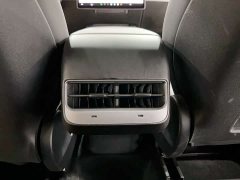 Tesla Model Y long-range all-wheel drive version 3D7 - фото 20