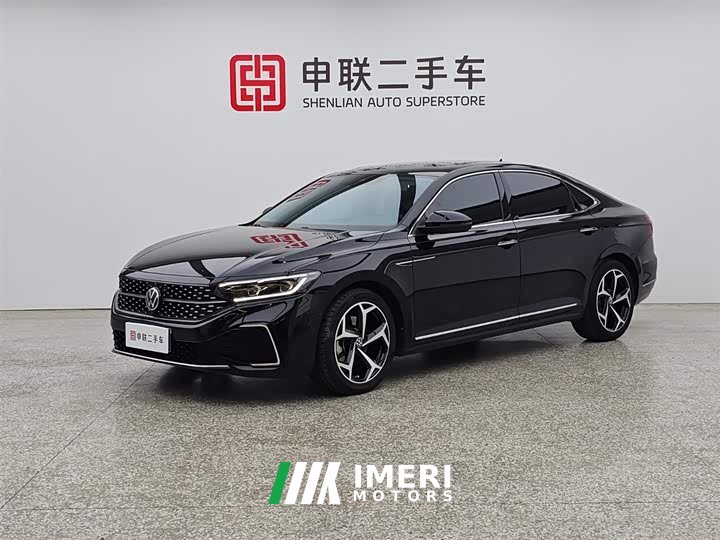 Volkswagen Passat 330TSI Starry Sky Deluxe Edition - автомобиль из Китая